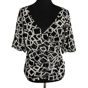 Karen Kane Top Large Black White